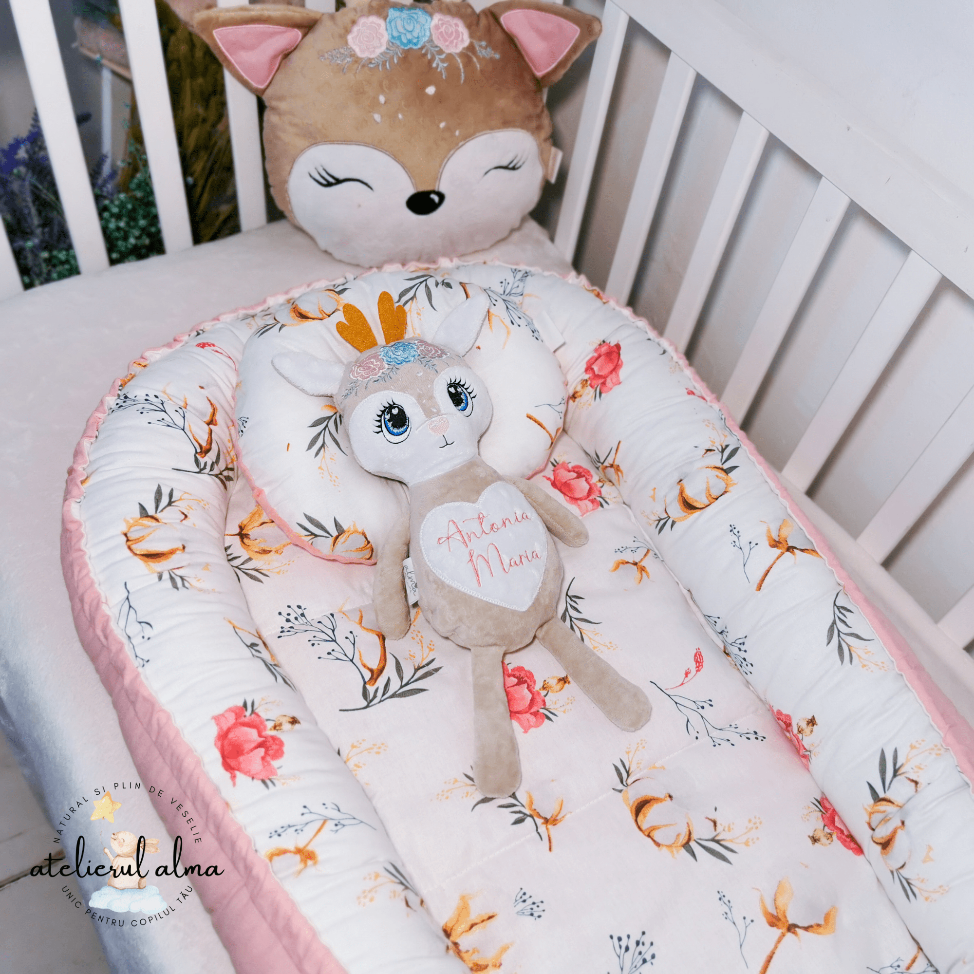 imagine cu babynest pentru bebelusi. cuib nou nascuti pentru dormit, co-sleeping