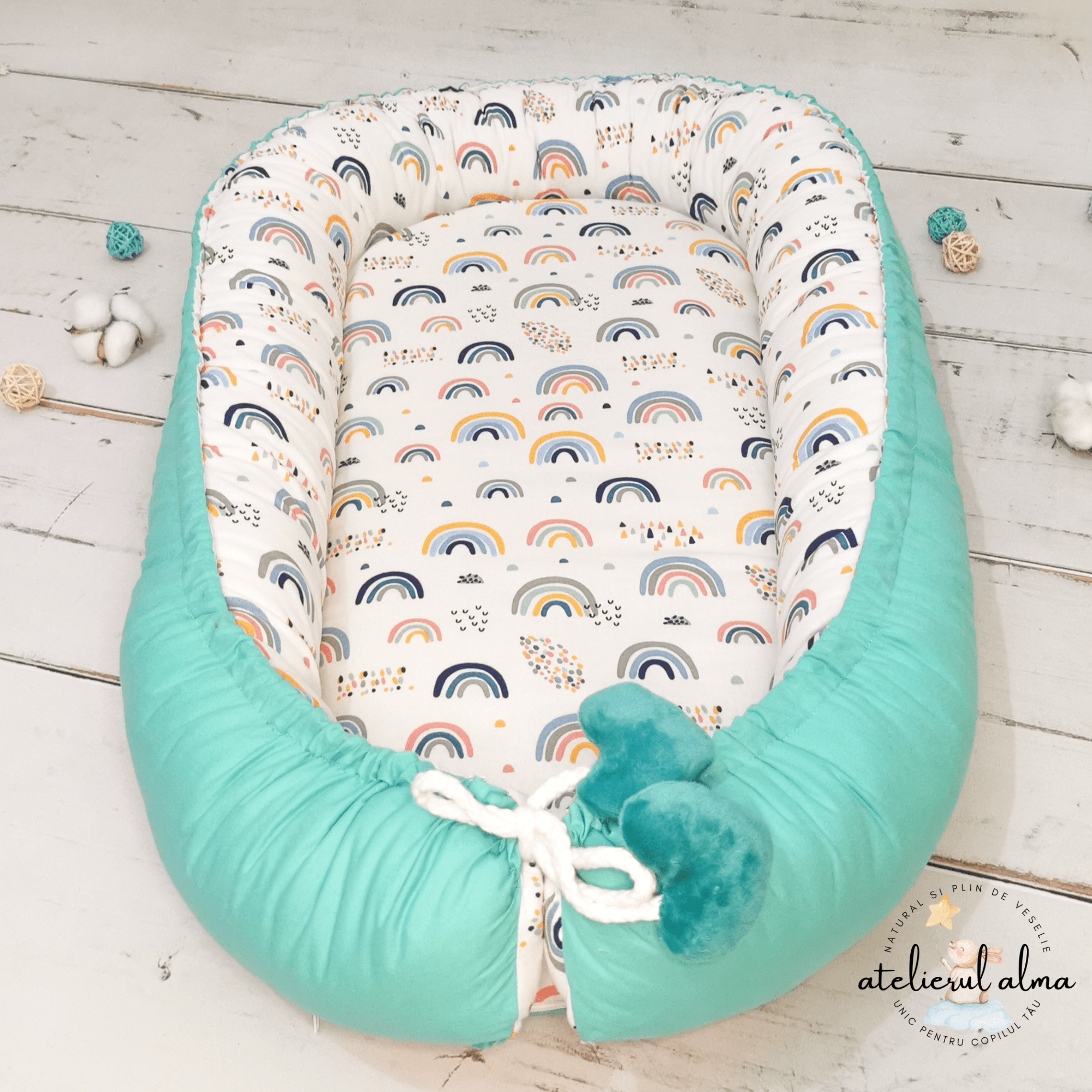 imagine cu babynest pentru bebelusi. cuib nou nascuti pentru dormit, co-sleeping
