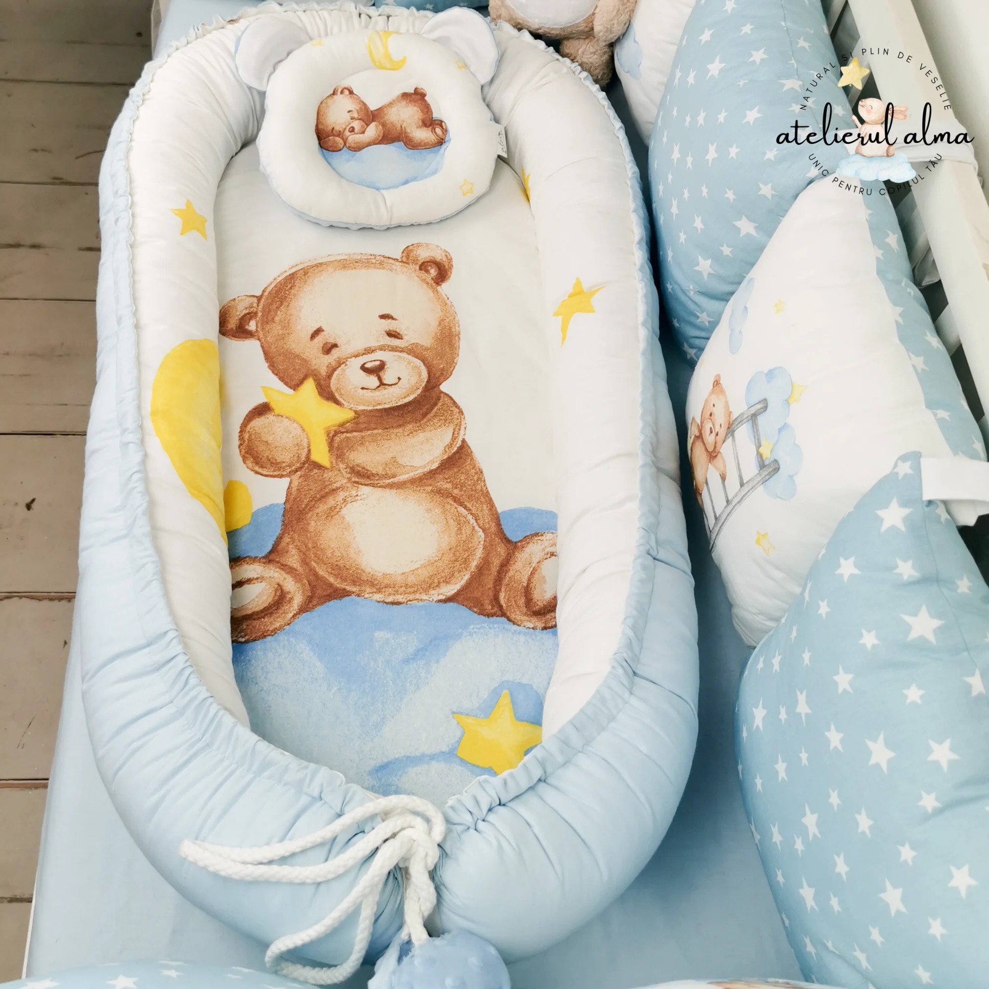 imagine cu babynest pentru bebelusi. cuib nou nascuti pentru dormit, co-sleeping