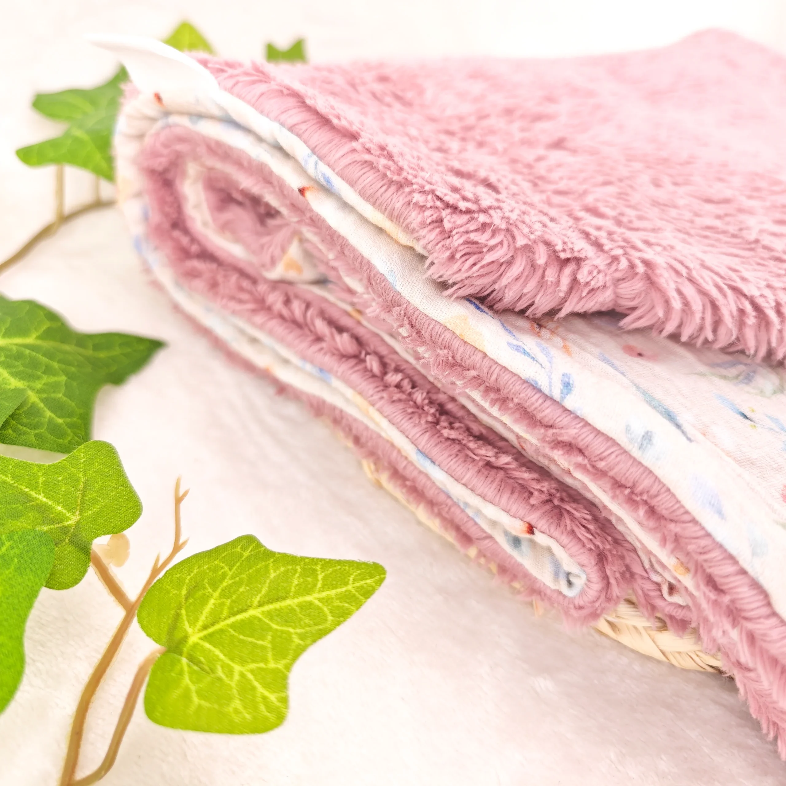 paturica minky, paturica plus bumbac, paturica pufoasa, produse pentru copii si bebelusi, paturici naturale si baby friendly, paturica din muselina personalizata pentru nou nascuti