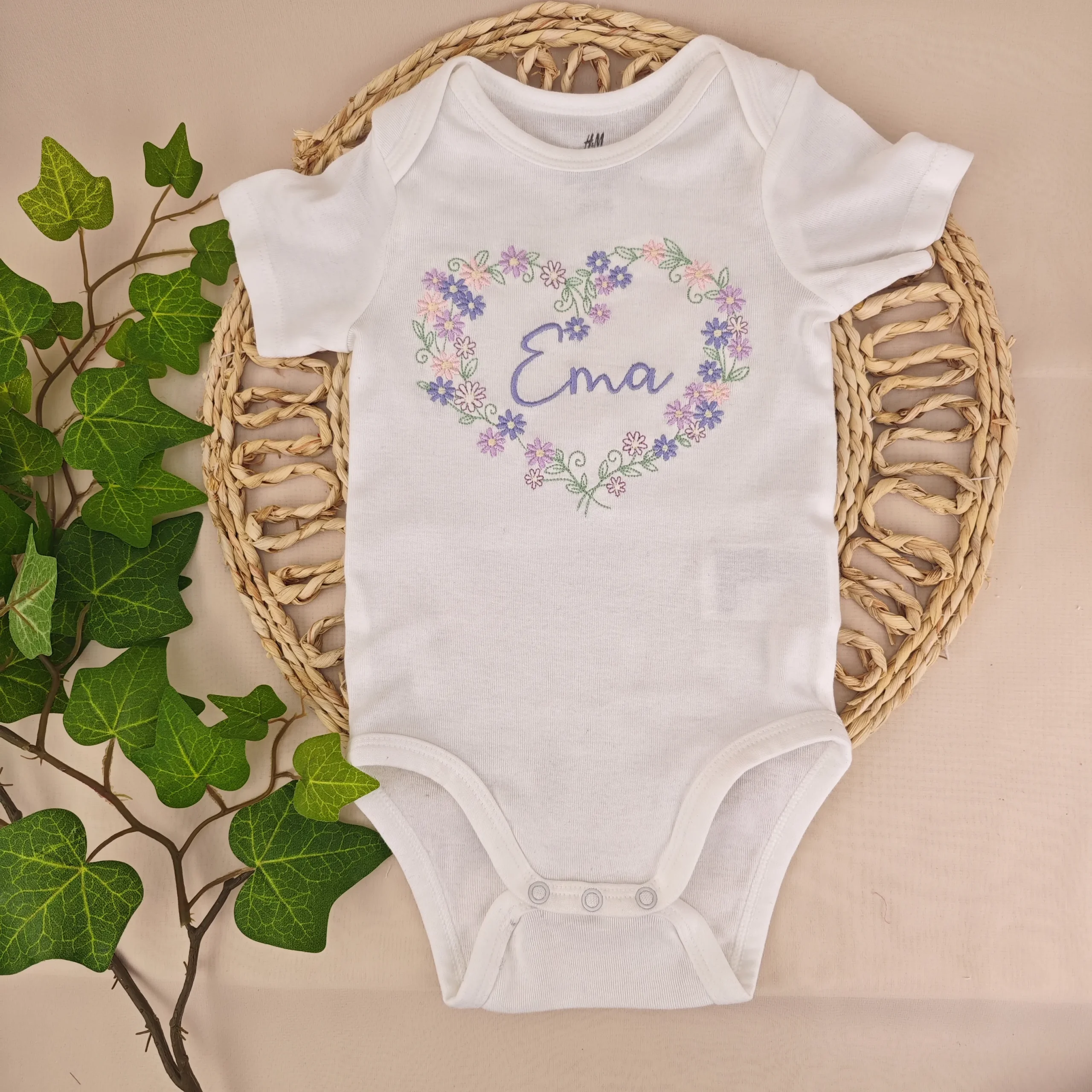 imagine cu body personalizat pentru bebelusi si copii