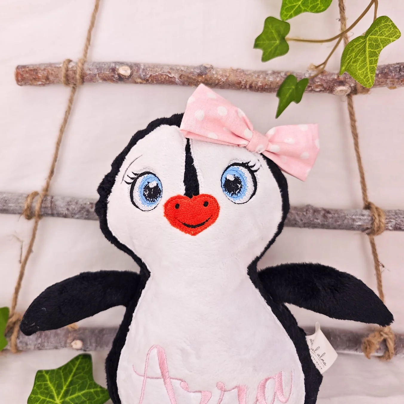 imagine cu jucarie plus personalizata pentru bebelusi