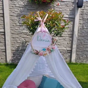 Decoratiune personalizata gherghef cu flori