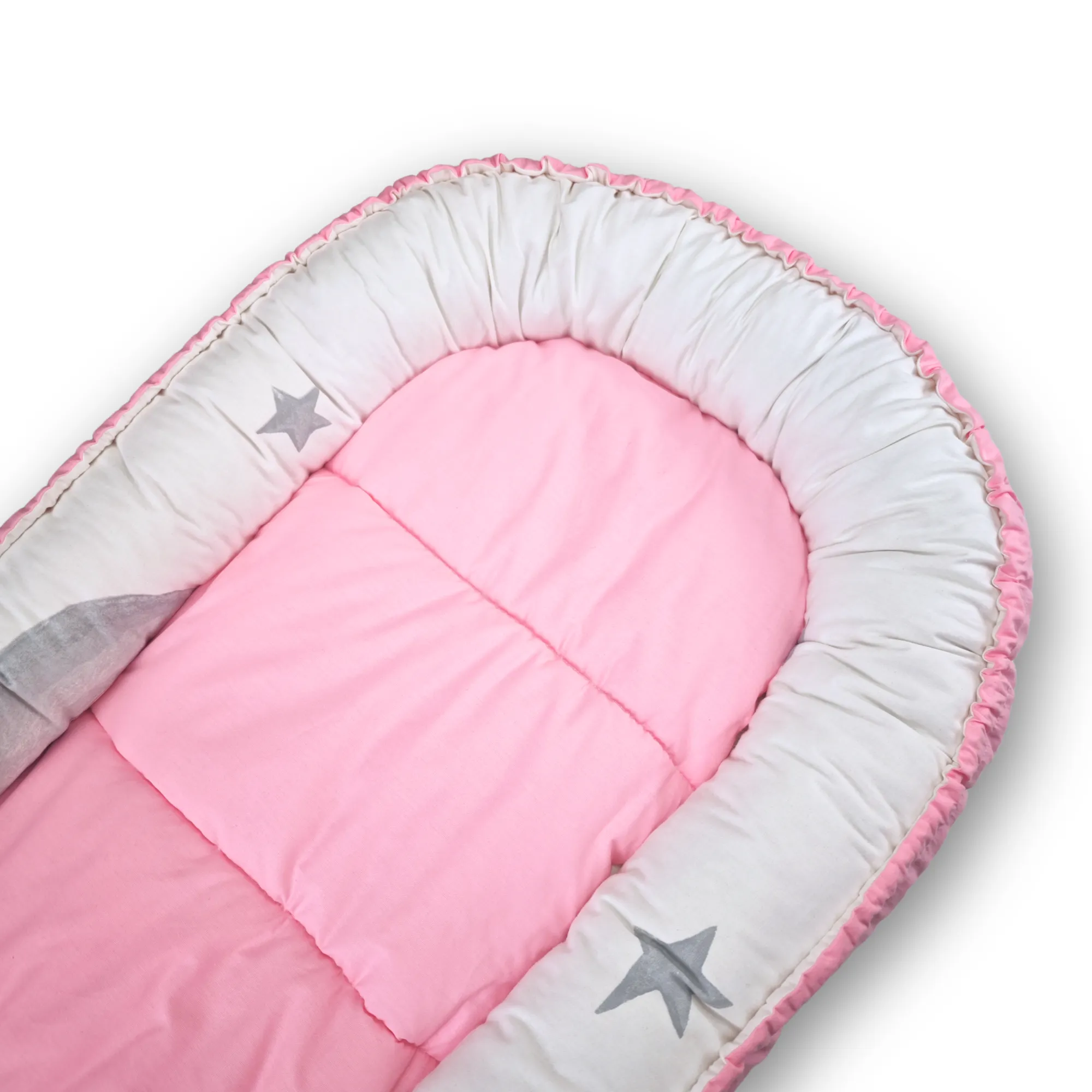 imagine cu babynest pentru bebelusi. cuib nou nascuti pentru dormit, co-sleeping