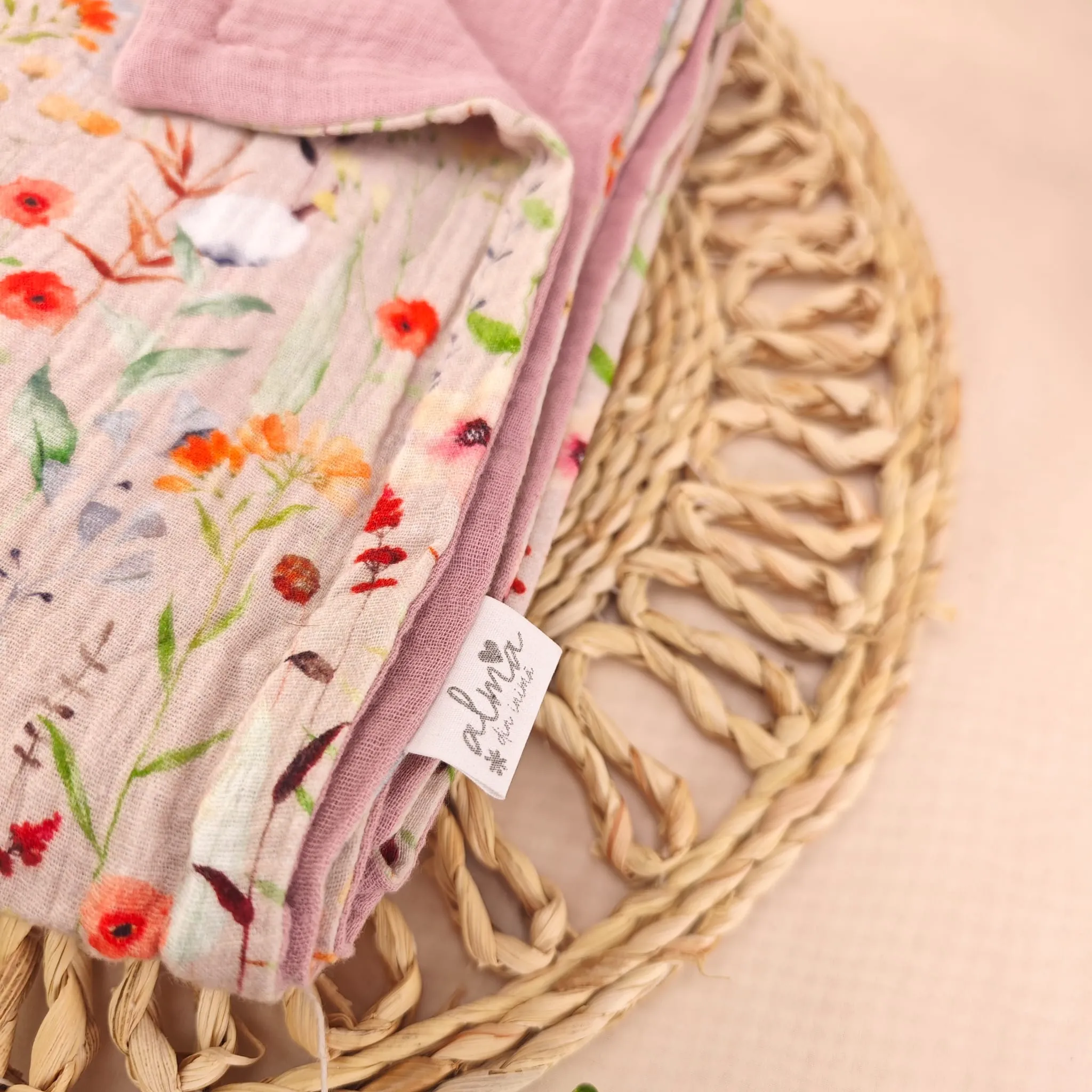 paturica muselina paturici pentru bebe din materiale naturale si baby friendly, pufoase si calduroase