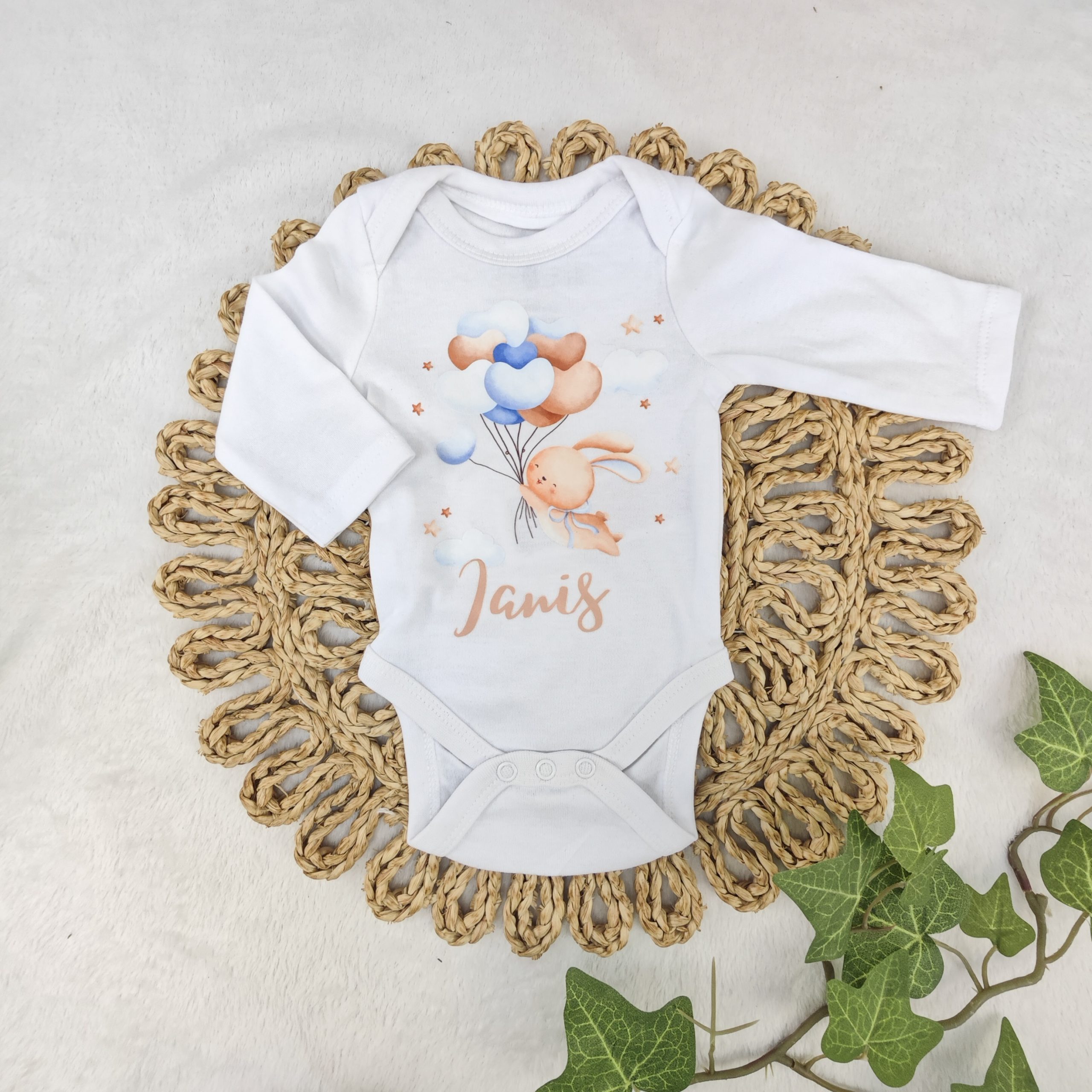 imagine cu body personalizat pentru bebelusi si copii