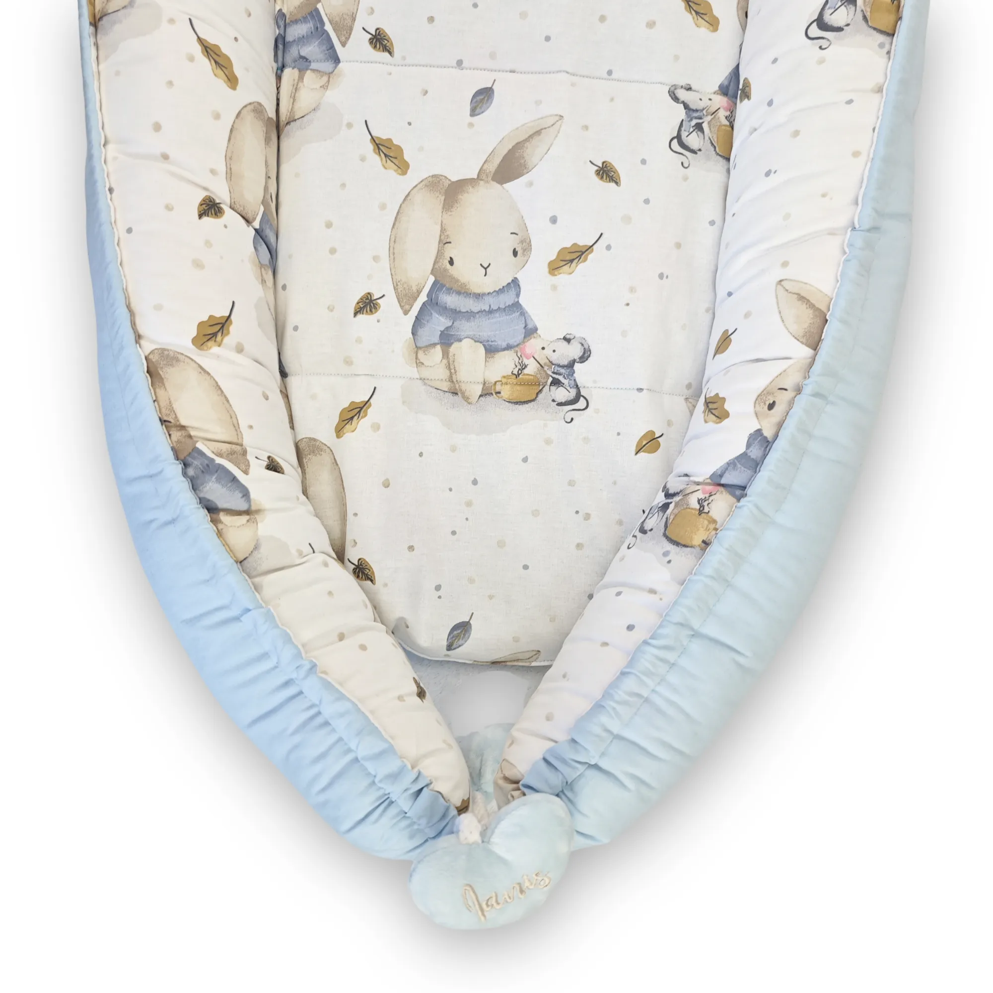 imagine cu babynest pentru bebelusi. cuib nou nascuti pentru dormit, co-sleeping