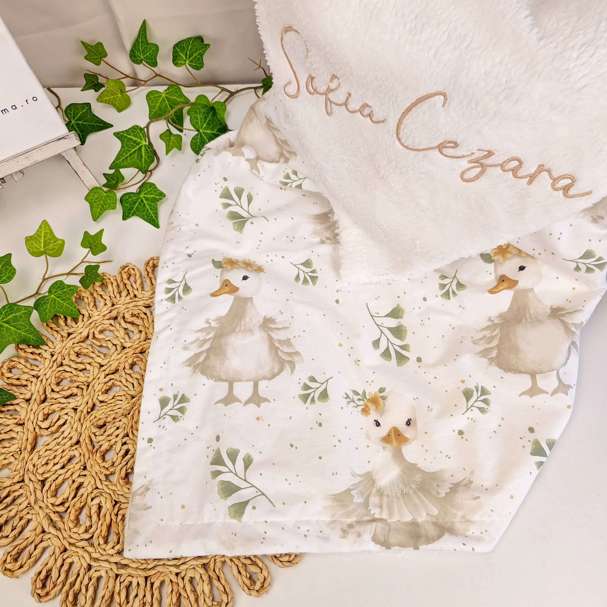 paturica minky, paturica plus bumbac, paturica pufoasa, produse pentru copii si bebelusi, paturici naturale si baby friendly, paturica din muselina personalizata pentru nou nascuti