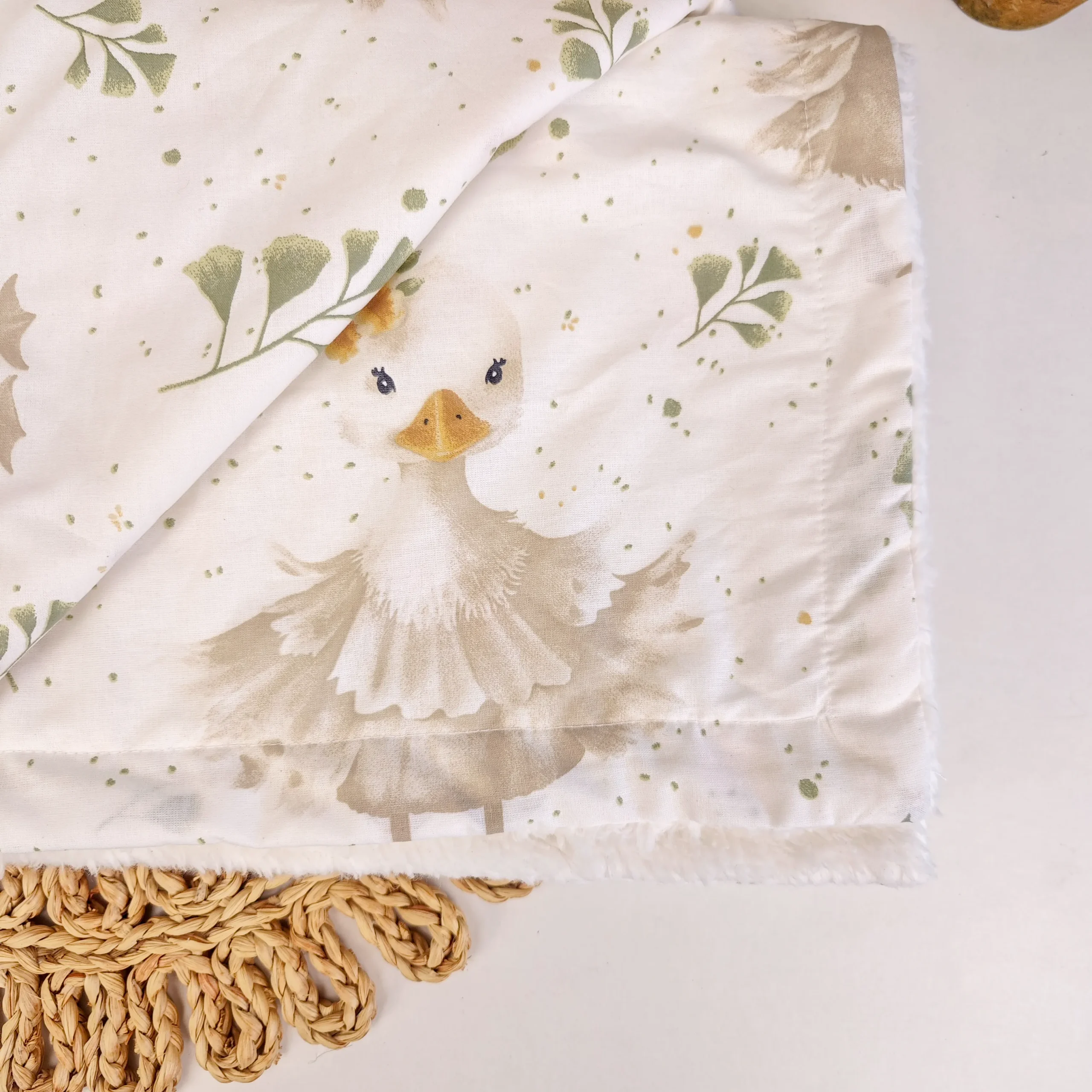 paturica minky, paturica plus bumbac, paturica pufoasa, produse pentru copii si bebelusi, paturici naturale si baby friendly, paturica din muselina personalizata pentru nou nascuti